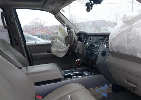 2010 Ford Expedition Limited из США, поврежденный, VIN 1FMJU2A50AEA00594